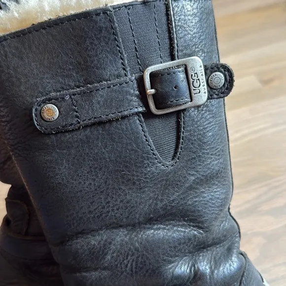UGG Australia Black Fully Lined Kensington Moto Boots Size US 3