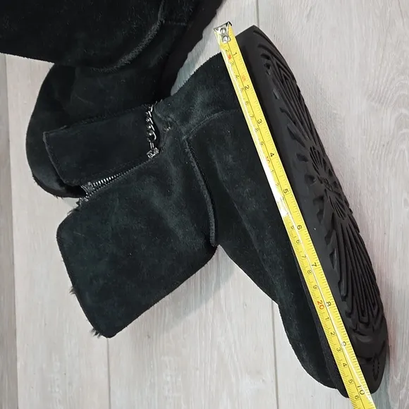 UGG Australia  Black Winter Rain Boots Mid-Calf Suede Side Zip Shoes Sz 9