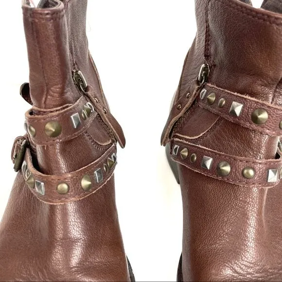 UGG Australia Camile Brown Leather Buckle Ankle Strap Boots Size 5