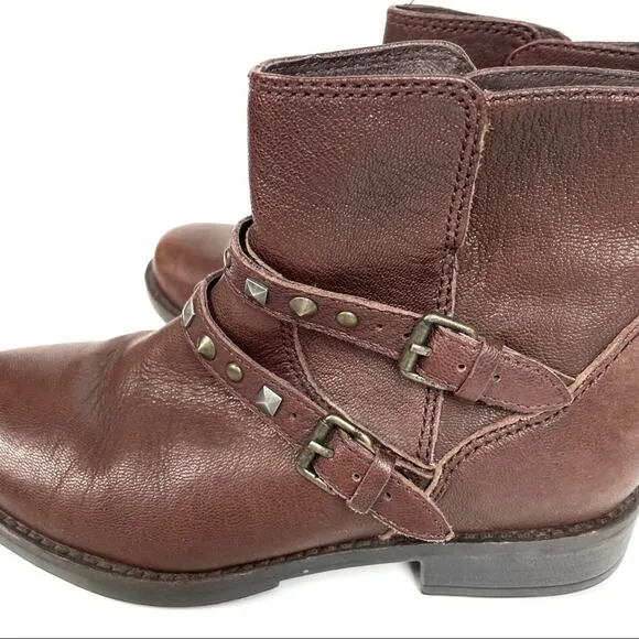 UGG Australia Camile Brown Leather Buckle Ankle Strap Boots Size 5