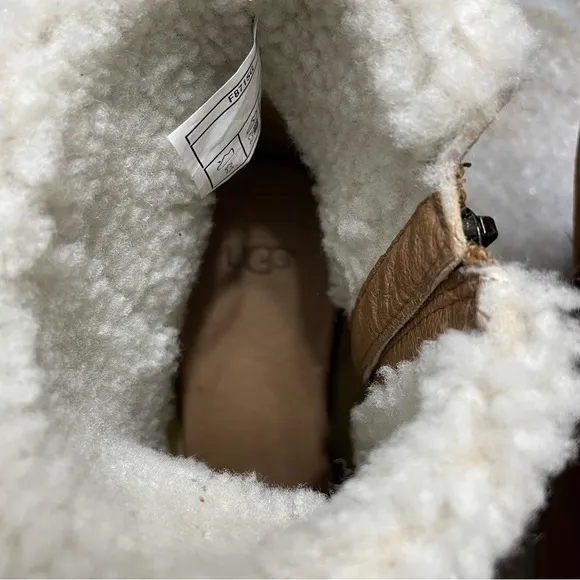 UGG AUSTRALIA Charlee Chestnut Ankle Boots With Sherpa Cuff Detail