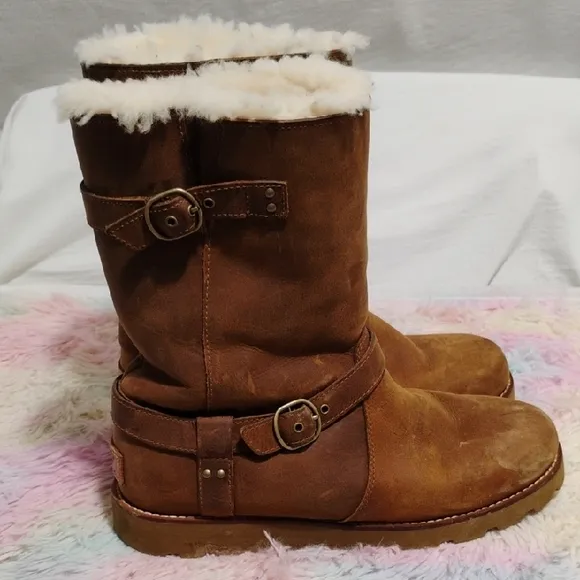 UGG Australia Noira Brown Winter Boots W Sheepskin Lining Sz.10 Worn Once