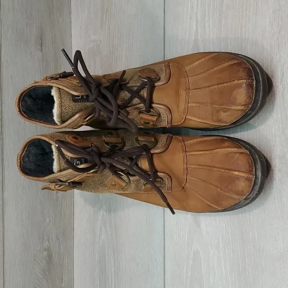 Ugg Australia Women Cecile Waterproof Ankle Boots shoes sz 7.5