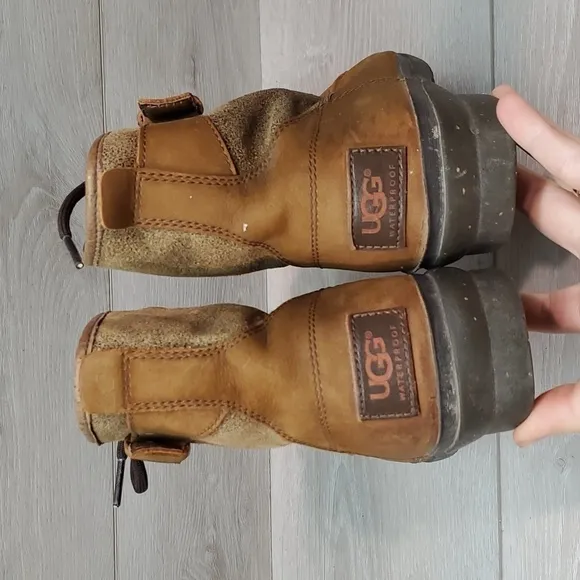 Ugg Australia Women Cecile Waterproof Ankle Boots shoes sz 7.5