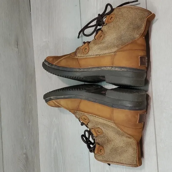 Ugg Australia Women Cecile Waterproof Ankle Boots shoes sz 7.5