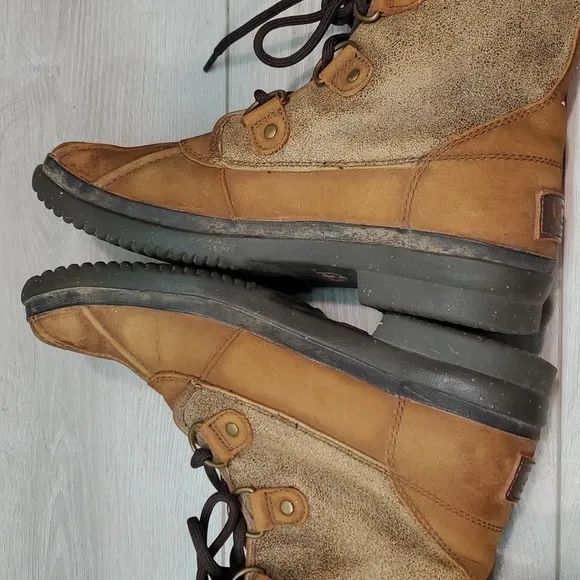 Ugg Australia Women Cecile Waterproof Ankle Boots shoes sz 7.5