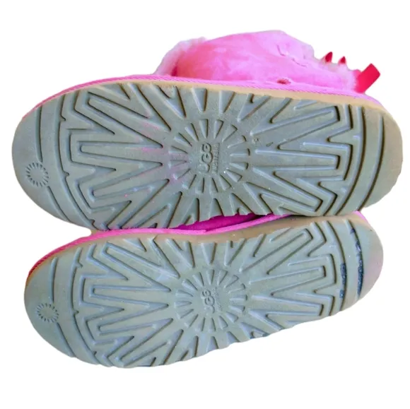 UGG Bailey Bow ll Water Resistant Genuine Shearlin
