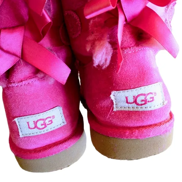 UGG Bailey Bow ll Water Resistant Genuine Shearlin