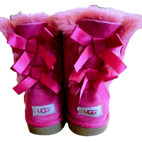 UGG Bailey Bow ll Water Resistant Genuine Shearlin