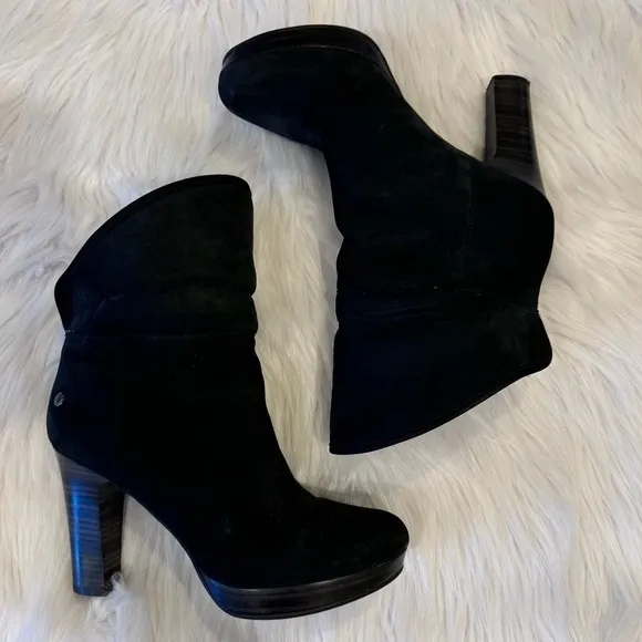 UGG black Dandylion cuffed ankle boots real Sherpa fur lining size 7.5