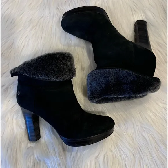 UGG black Dandylion cuffed ankle boots real Sherpa fur lining size 7.5