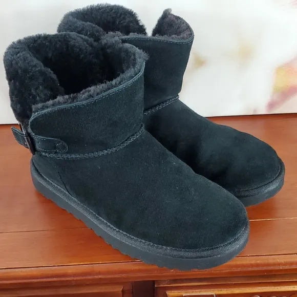 UGG Black Fur-Lined Boots - 7
