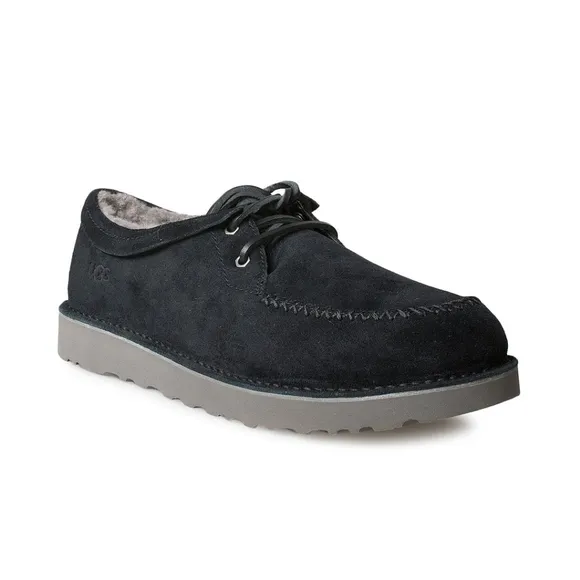 UGG Campout Comfy Black Suede Lace-Up Low-top Chukka Boots Men's 6 | Women's 8