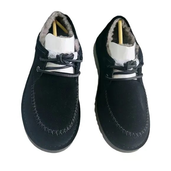 UGG Campout Comfy Black Suede Lace-Up Low-top Chukka Boots Men's 6 | Women's 8