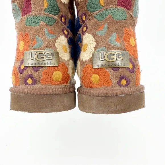 UGG Chestnut Suede Wahine Embroidered Floral Boots, Size 9 RARE Limited Edition