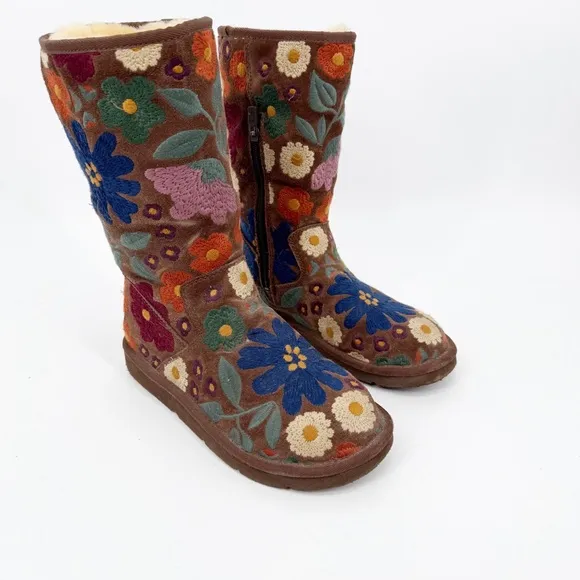 UGG Chestnut Suede Wahine Embroidered Floral Boots, Size 9 RARE Limited Edition