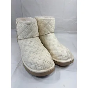 UGG Classic Mini II Quilted boots white size 9