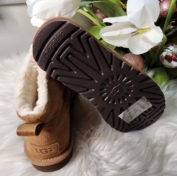 UGG CLASSIC MINI TOGGLER CHESTNUT SUEDE ANKLE WOMEN'S BOOTS new