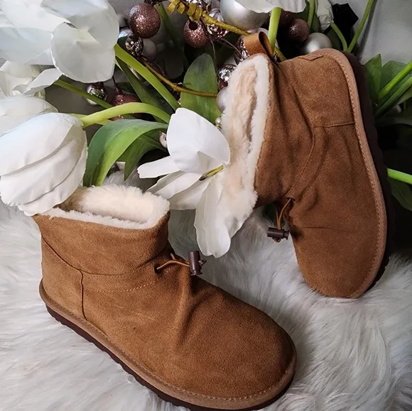 UGG CLASSIC MINI TOGGLER CHESTNUT SUEDE ANKLE WOMEN'S BOOTS new
