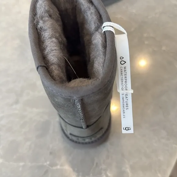 UGG Classic Short Boots in Charcoal toddlers