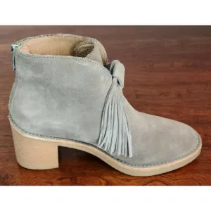UGG Corin Slip On Suede Block Heel Ankle Boots Bootie Women's Size 6 1018642