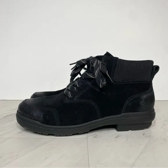 UGG Hapsburg Black Lace Up Ankle Boot 9