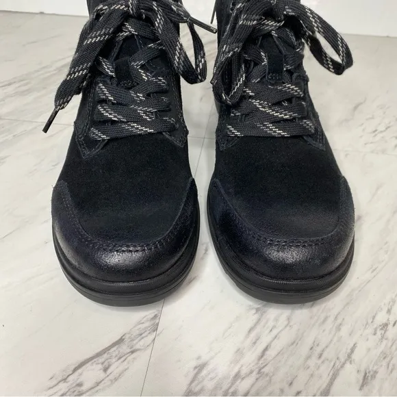 UGG Hapsburg Black Lace Up Ankle Boot 9