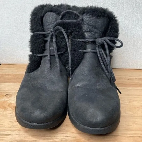 UGG Jeovana Womens Boots Black Suede Waterproof Lace Up Ankle Wedge Boots Size 9