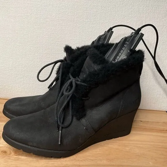UGG Jeovana Womens Boots Black Suede Waterproof Lace Up Ankle Wedge Boots Size 9