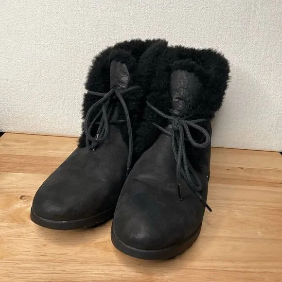 UGG Jeovana Womens Boots Black Suede Waterproof Lace Up Ankle Wedge Boots Size 9