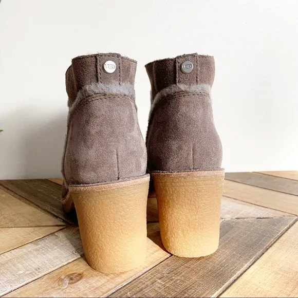 UGG Kasen Ankle Boots