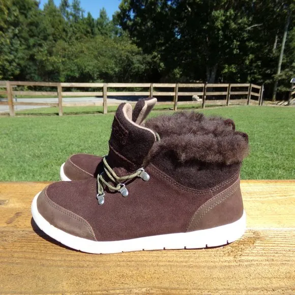 UGG KIDS 1018455K BROWN SUEDE LACE UP OBIE WATERPROOF SHOES BIG KIDS SIZE 6