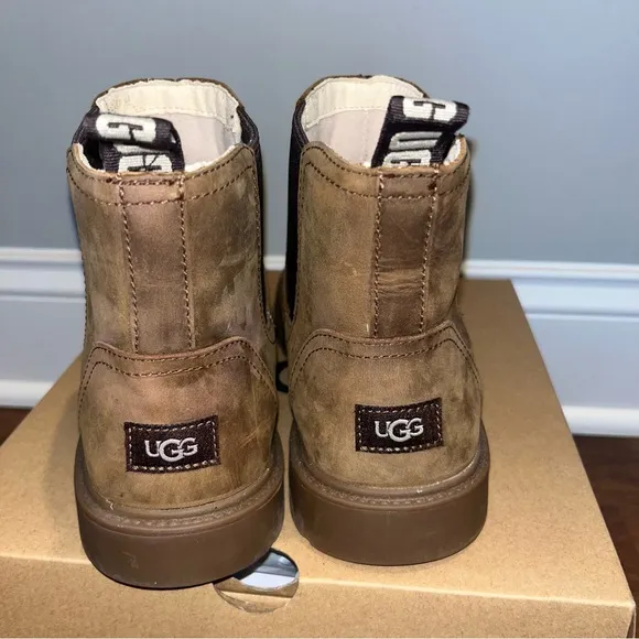 UGG Kids K Bolden Weather Brown Boots girls 6