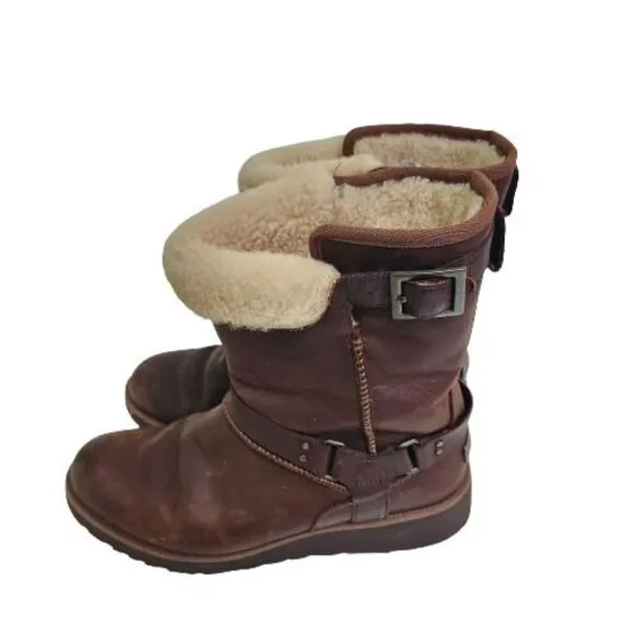 UGG Maddox Brown Leather Shearling Water Resistant Boots 1009279 Size 9