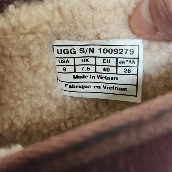 UGG Maddox Brown Leather Shearling Water Resistant Boots 1009279 Size 9