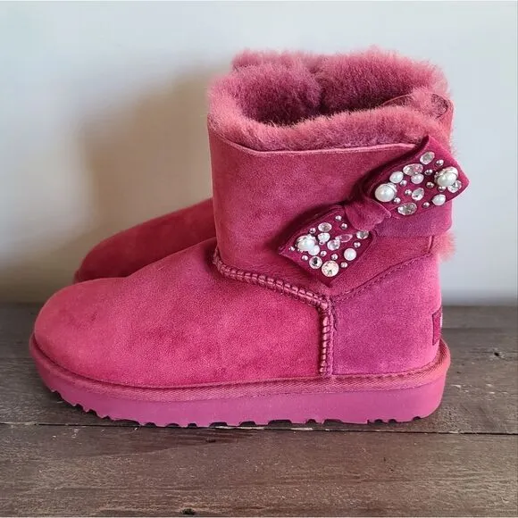 UGG MINI BAILEY BOW BRILLIANT CRYSTAL SUEDE SHEEPSKIN BOOTS Garnet Size 5