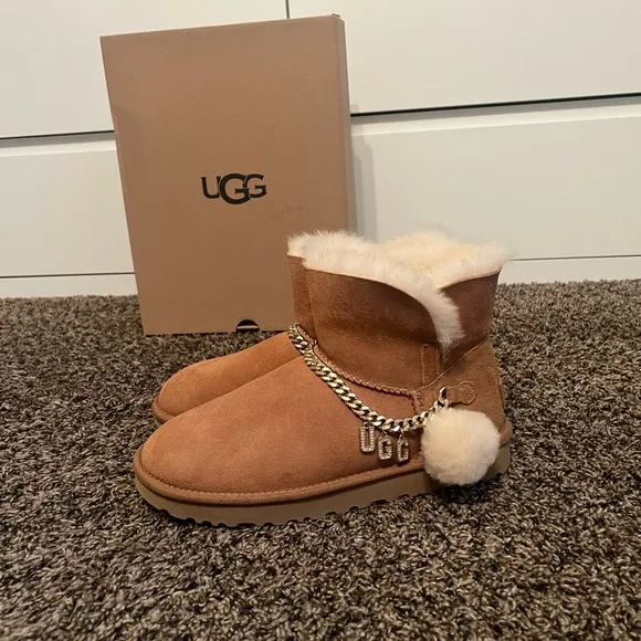 UGG mini charm boot