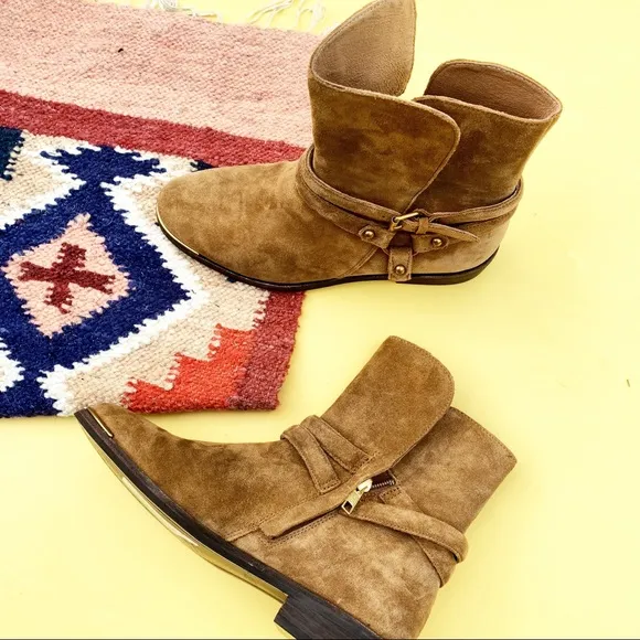 UGG New suede booties NWT 7.5 buckle ankle boot kelby brown zip