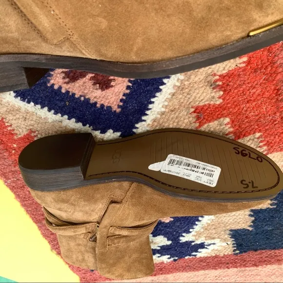 UGG New suede booties NWT 7.5 buckle ankle boot kelby brown zip