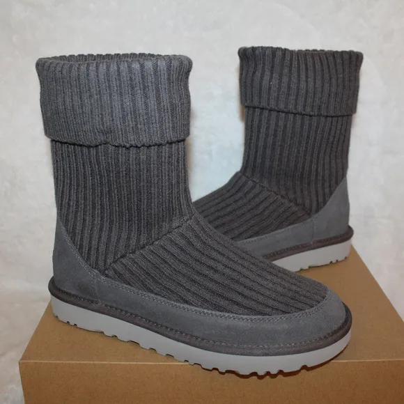 UGG SWEATER KNIT SHORT BOOTS GRAY 6-11‎