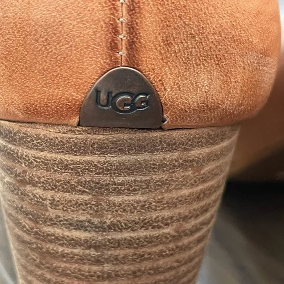 UGG THAMES SEAWEED PERF ANKLE BOOT SUNTAN