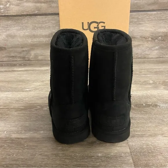 UGG | UGG | Classic Weather Short II Toddler Boots Black Wool Lined NEW