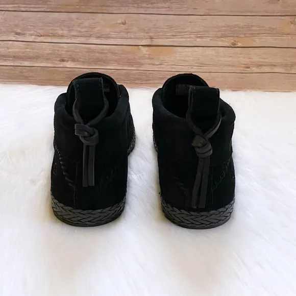 UGG Women’s Woodlyn Moc Ankle Boots In Black Suede