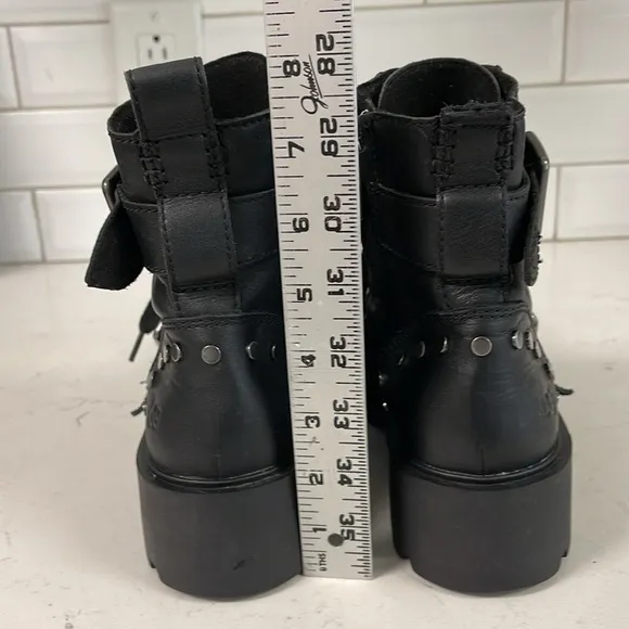 UGG Zorrah Studs Black Leather Women's Boots Size 9