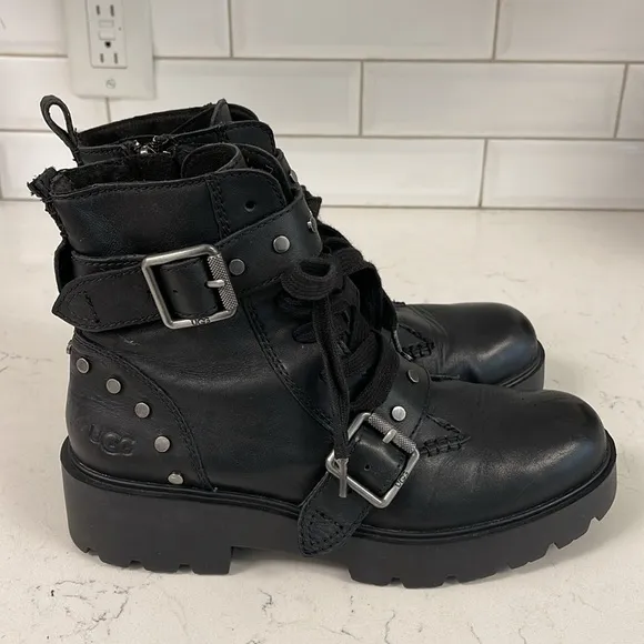 UGG Zorrah Studs Black Leather Women's Boots Size 9