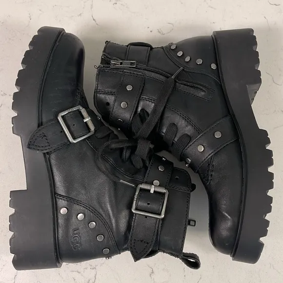 UGG Zorrah Studs Black Leather Women's Boots Size 9