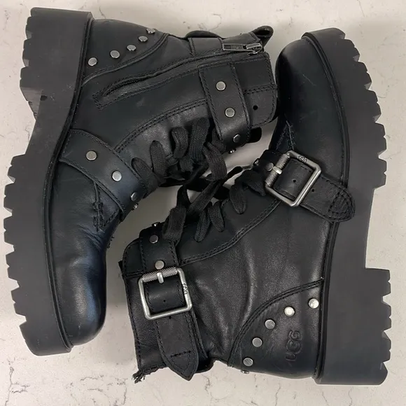 UGG Zorrah Studs Black Leather Women's Boots Size 9
