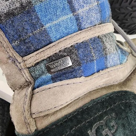 UGG Butte Tartan Blue Plaid Boots US 8 Men's Sheepskin Lined Vibram WTPF Boot