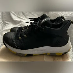 Under Armour Curry 3Z5 Basketball Shoes Black / White /Yellow 3023087 004 Sz 12