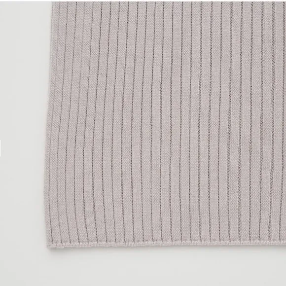 Uniqlo 3D Knit Ribbed Boat Neck Sweater